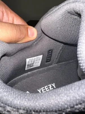 Yeezy 700 Kanye west