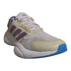 Comfort Shoes . Adidas . 36.50