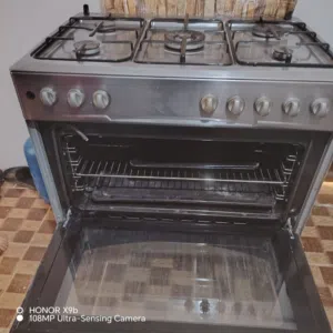 للبيع فرن ايطالي في حاله ممتازه حجم كبير للبيع طرابلس مشروع الهضبه