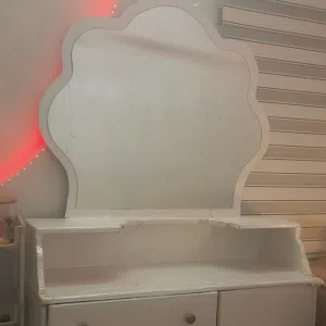 ميز مرايه خشبي عراقي