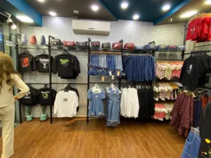 محل تجاري وسط البلد