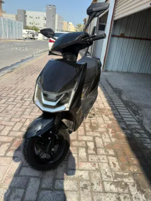 للبيع سكوتر مستعمل بالشحن الكهربائي صيني بدون حوادث شبه جديد نظيف شرط الفحص