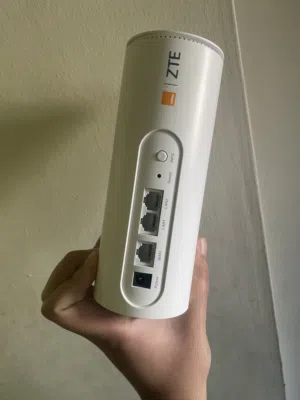 موسع شبكه ZTE Orange Wi-Fi بحالة ممتازة