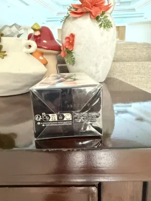 “YSL Libre Intense 90ml أصلي، مختوم، غير مستخدم نهائيًا.”
