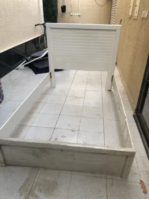 هيكل سرير نفر ونص