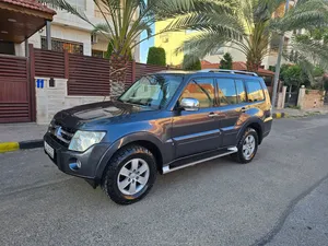 ميتسوبيشي باجيرو GLS 2008