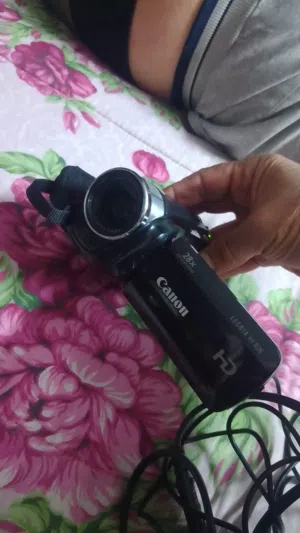 كاميرة كانون