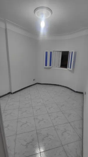 شقة سيدى بشر بحرى شارع الفخرانى