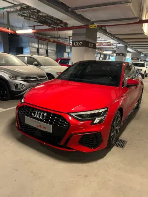 Audi A3 S line وكالة عمان وتحت الضمان