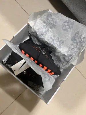 Nike mind 002 selling