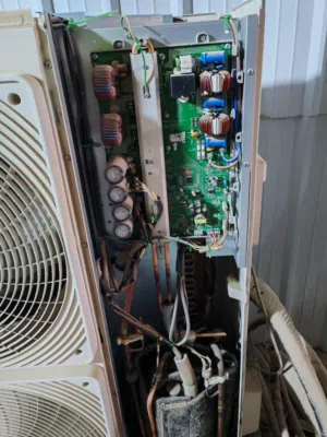 فني تكييف محترف بالرياض. خبرة في جميع أنواع المكيفات: سبليت، شباك، باكج، كاسيت، فرتيكال. أقدم خدمات