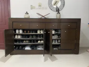 خزانه احذيه