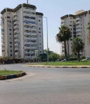 شقتين. لبيع. نفس. العماره. دور. تاسع دور تاني. عمارات الدكاتره. الدهماني.
