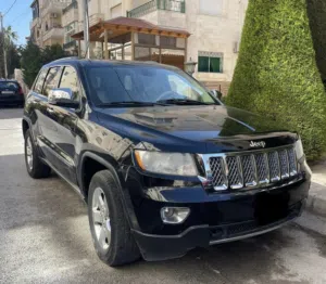 جيب شيروكى 2011 Limited أسود بوثائق مرخصة وميزات متطورة للبيع