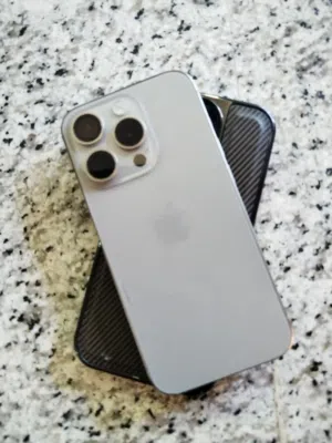 Apple iPhone 15 Pro 128 GB in Amman