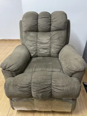 Recliner 1 year used