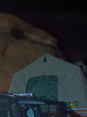 خيمه سقف لشخصين تركب على رول بار أو سقف الجيب أو بكم