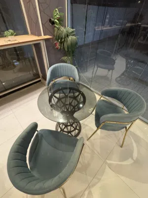 طقم طاولة وكراسي مودرن -Modern Glass Tables and Chairs set