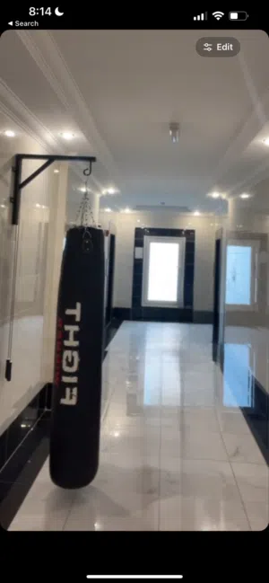 للبيع كيس ملاكمه 75kg + الستاند حامل للكيس