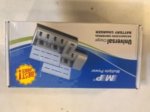 شاحن بطاريات متعدد الاحجام AA/AAA/9V/C/D battery charger