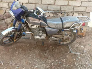 للبيع سيكل بوتيان شبه جديد  سيكل نضيف كرت ما يحتاج البيع للحاجه