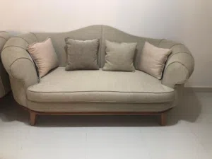 للبيع كنبة ب 35 ريال