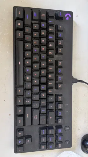 Logitech keyboard كيبورد لوجيتك