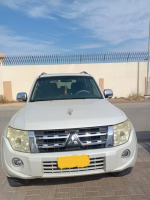 Mitsubishi Pajero 2013