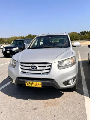 Hyundai Santafe - Automatic - 7 Seater - 4WD