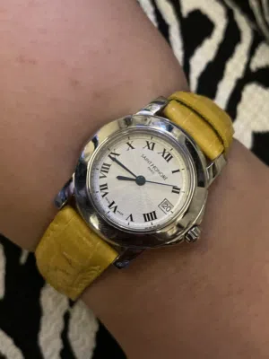 ساعات للبيع نسائية ماركه watch for sale