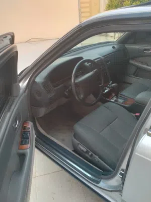 للبيع اغراض لكسزز من مديل 89 الى 94 و يتوفر بعد من مديل 95 الى 97