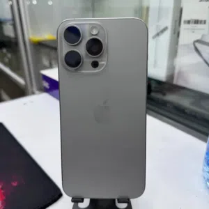 ايفون 15 برو ماكس تيتانيوم