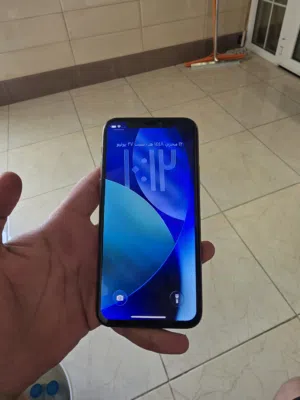 ايفون 11pro مساحته256gb حلو و بطاريه الوكاله