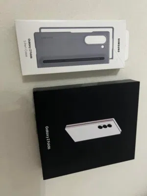 Samsung Galaxy Z Flip6 256 GB in Tripoli