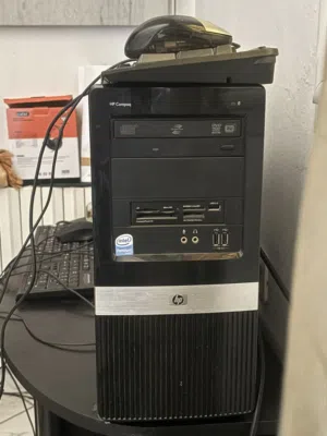 Pc de bureau hp + clavier et souris gratuit