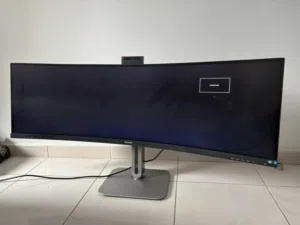 شاشة Philips مقاس 49 بوصة فائقة العرض منحنية (موديل 49B2U5900CH) للبيع