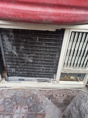 مكيف جنرال طن ونصف للبيع
