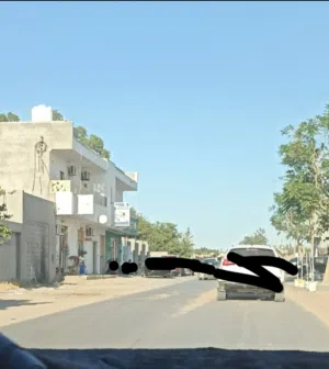 ارض مسوره وبي بيرها وواجهتها ممتازة  في الكحيلي