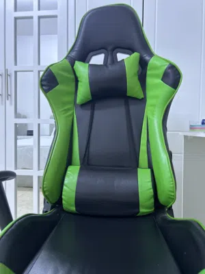 كرسي جيمنج احترافي للبيع بحاله ممتازه ونظيف جدا سعره حرق لمده 3 أيام  مريح للجلوس لساعات طويله