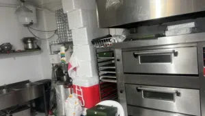 للبيع مطبخ حلويات مجهز بالكامل