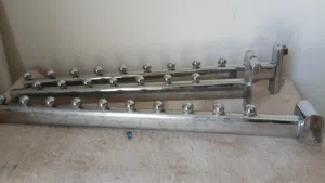 معدات لتجهيز محل ملابس