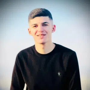 يامن امجد حرزالله 