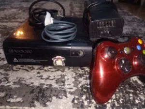 اكس بوكس 360 جهاز انظيف 500فيقا فيه 8العاب معها زوز ايدين جهاز انظيف