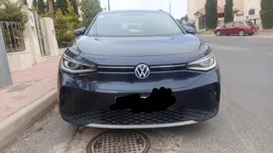 للبيع VW ID 4 موديل 2023 مواصفات بيانو بلاك الداخليه ممتازه اعلى صنف فل الفل.