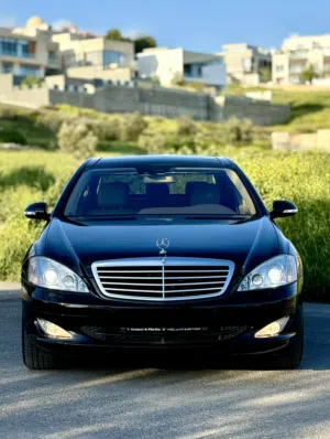 S350 2009 اقل عداد بالمملكه غرغوريه مخزنه شبه جديده اعلى صنف مالك واحد فحص كرت ابيض ترخيص واطي