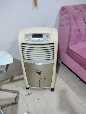 Other 2 - 2.4 Ton AC in Hawally