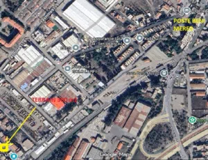 terrain 300 M2 UNE SEUL FACADE 17M