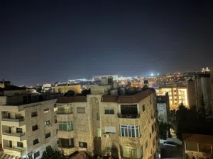 190 m2 3 Bedrooms Apartments for Sale in Amman Um El Summaq