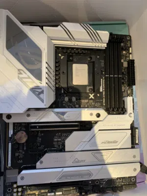 Z790 asus strix
