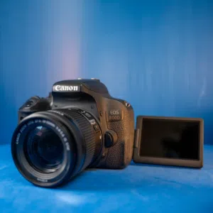 للبيع – عدة تصوير كاملة  Canon 800D Kit lens+ Lens 50mm+ tripod+ bag....
